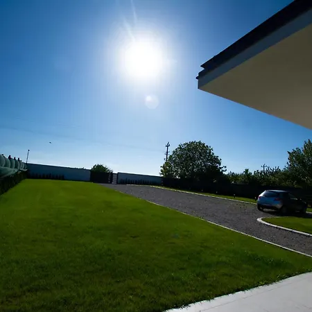 Julija Вилла Surduk