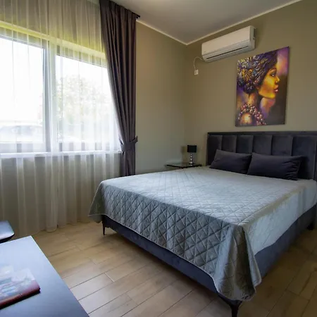 Julija Вилла Surduk